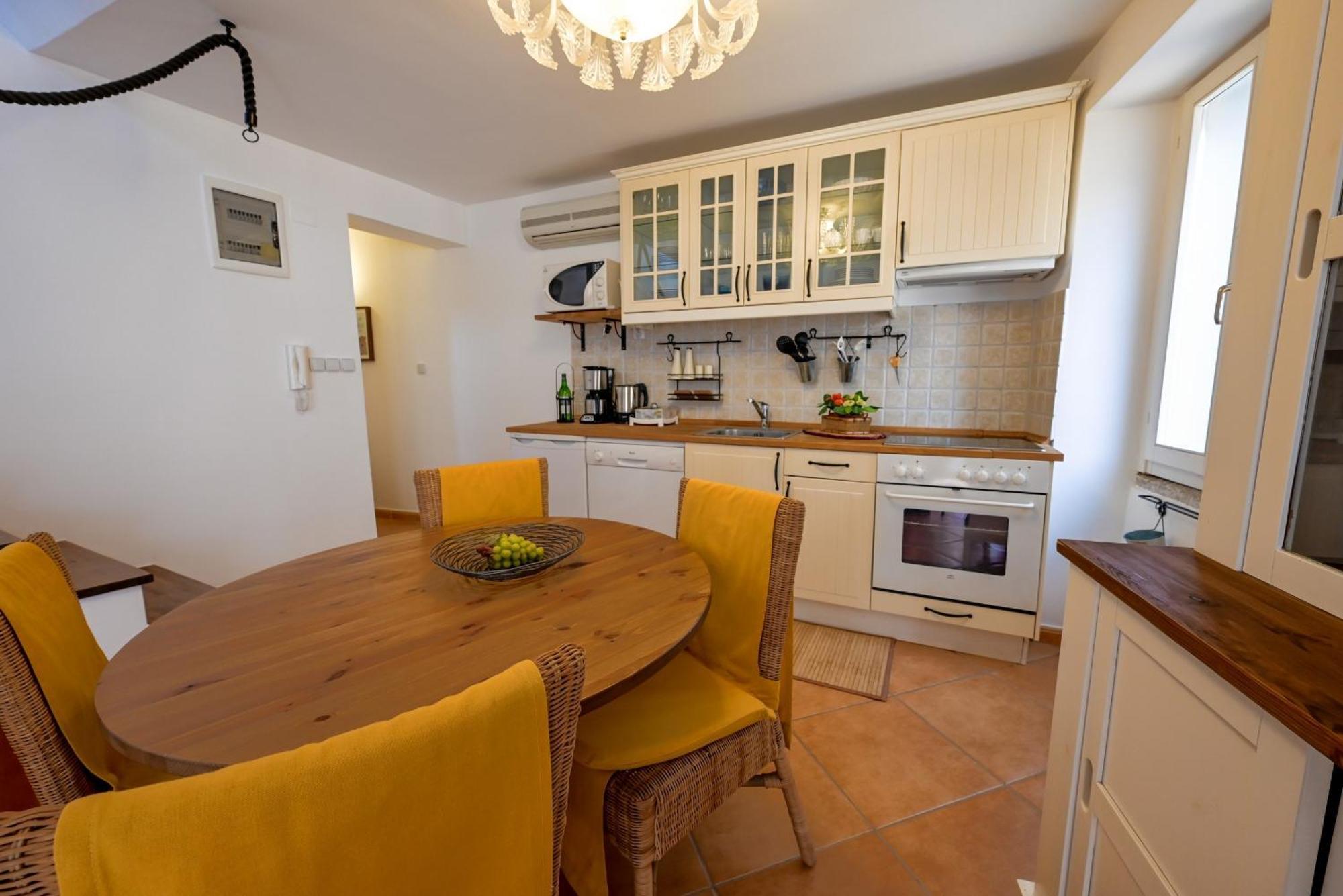 Alice Apartment With Balcony Rovinj Kültér fotó