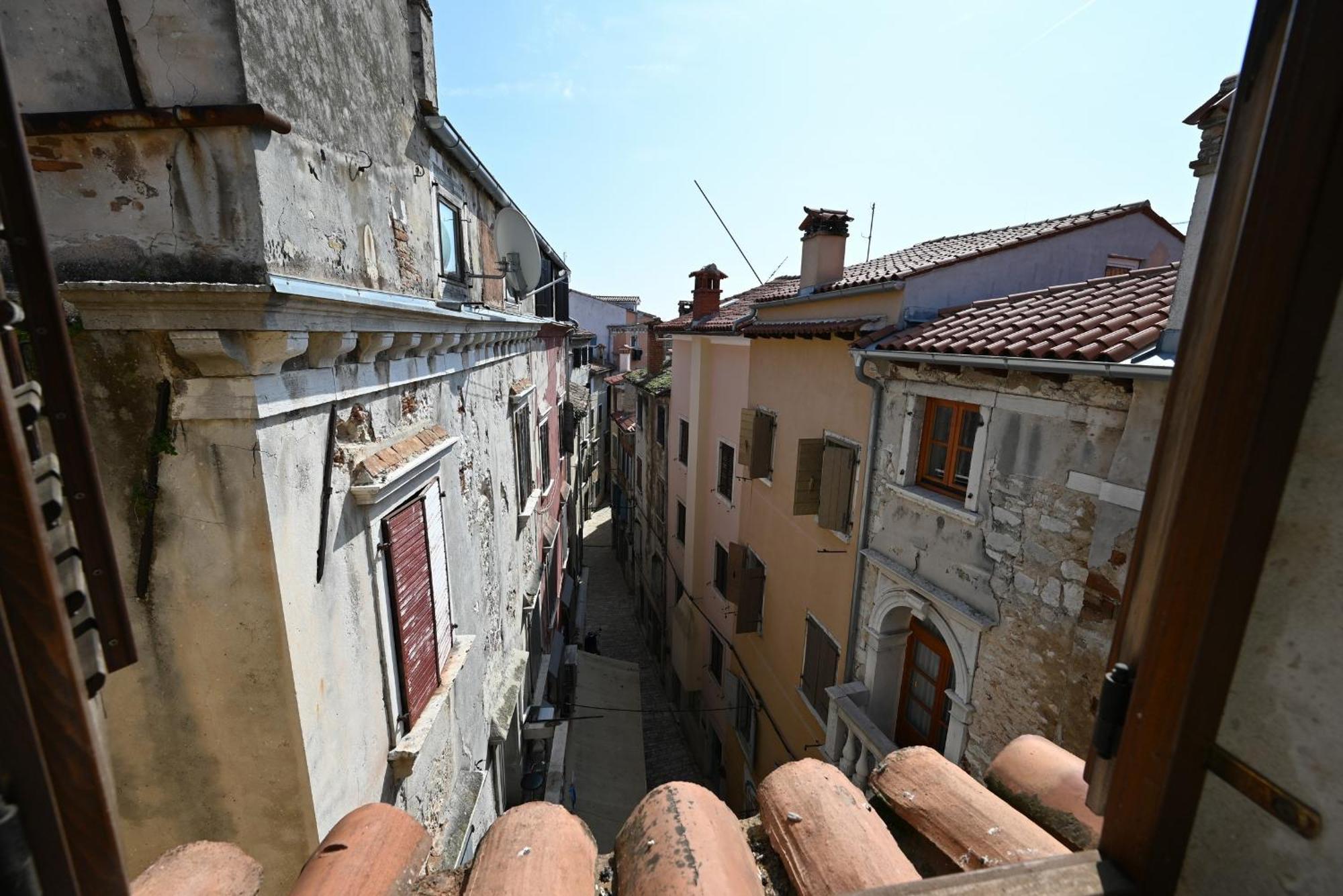 Alice Apartment With Balcony Rovinj Kültér fotó